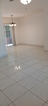 7030 Tyler St in Hollywood, FL - Building Photo - Building Photo
