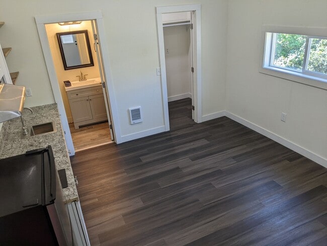 505 W C St in Moscow, ID - Foto de edificio - Building Photo