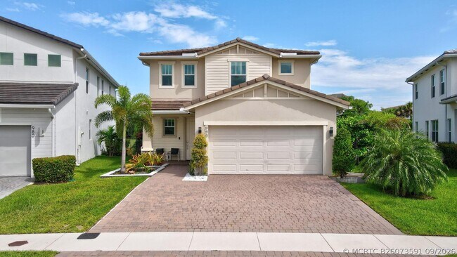 property at 990 Veleiros Blvd