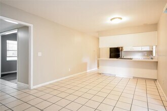 222 Terrace Dr in Brandon, FL - Building Photo - Building Photo