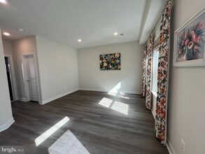 2319 Water Promenade Ave in Herndon, VA - Building Photo - Building Photo