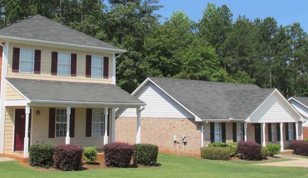 Woodsong Village in Athens, GA - Foto de edificio