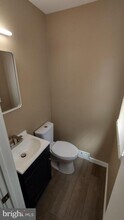 1025 Oakwood Rd in Haddonfield, NJ - Building Photo - Building Photo