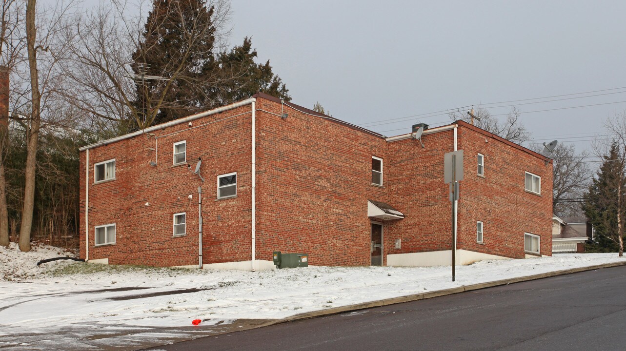 Montana Avenue Apartments in Cincinnati, OH - Building Photo