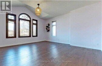 2198 Arbourview Dr in Oakville, ON - Building Photo - Building Photo