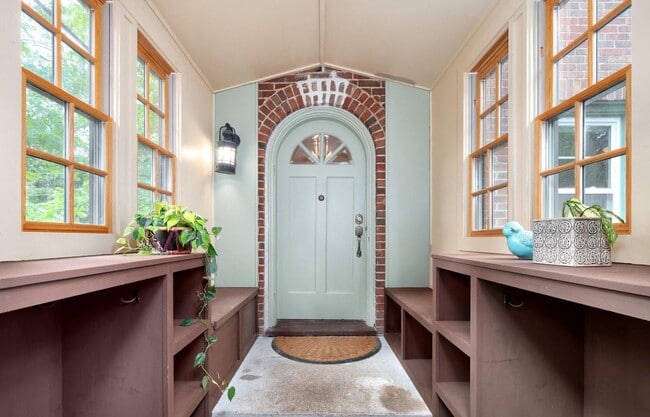 135 Tacoma Cir in Asheville, NC - Building Photo - Building Photo