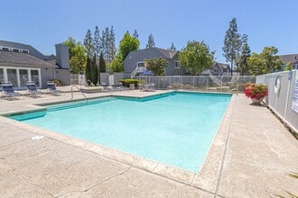 Mountain View Apartments in Moreno Valley, CA - Foto de edificio - Building Photo