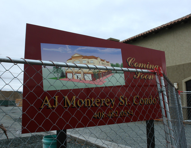 AJ Monterey St in Gilroy, CA - Building Photo - Building Photo