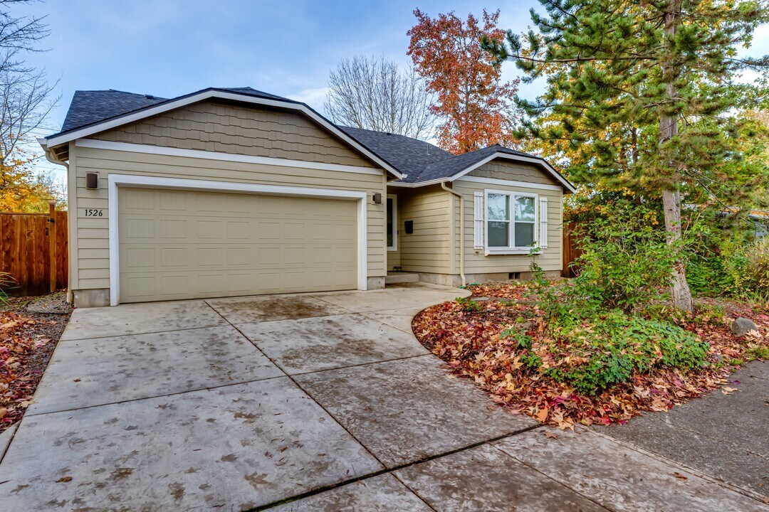 1526 McKinley St in Eugene, OR - Building Photo