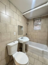 323 Park Ave in Orange, NJ - Building Photo - Building Photo