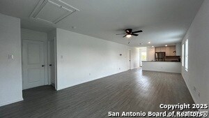 7234 Tides Trails in San Antonio, TX - Building Photo - Building Photo