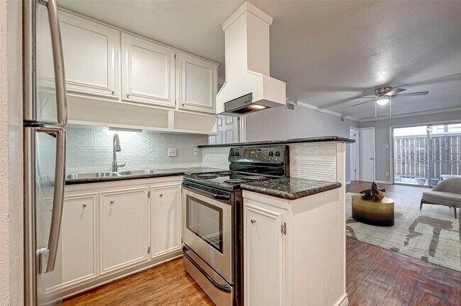 1418 Vermont St in Houston, TX - Building Photo - Building Photo