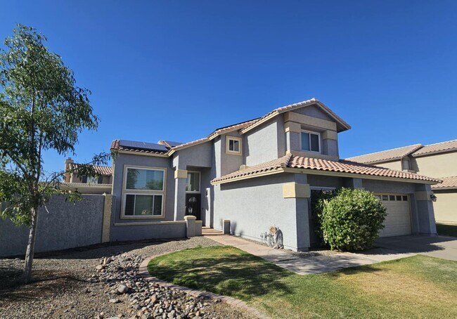 property at 1534 E Scott Ave