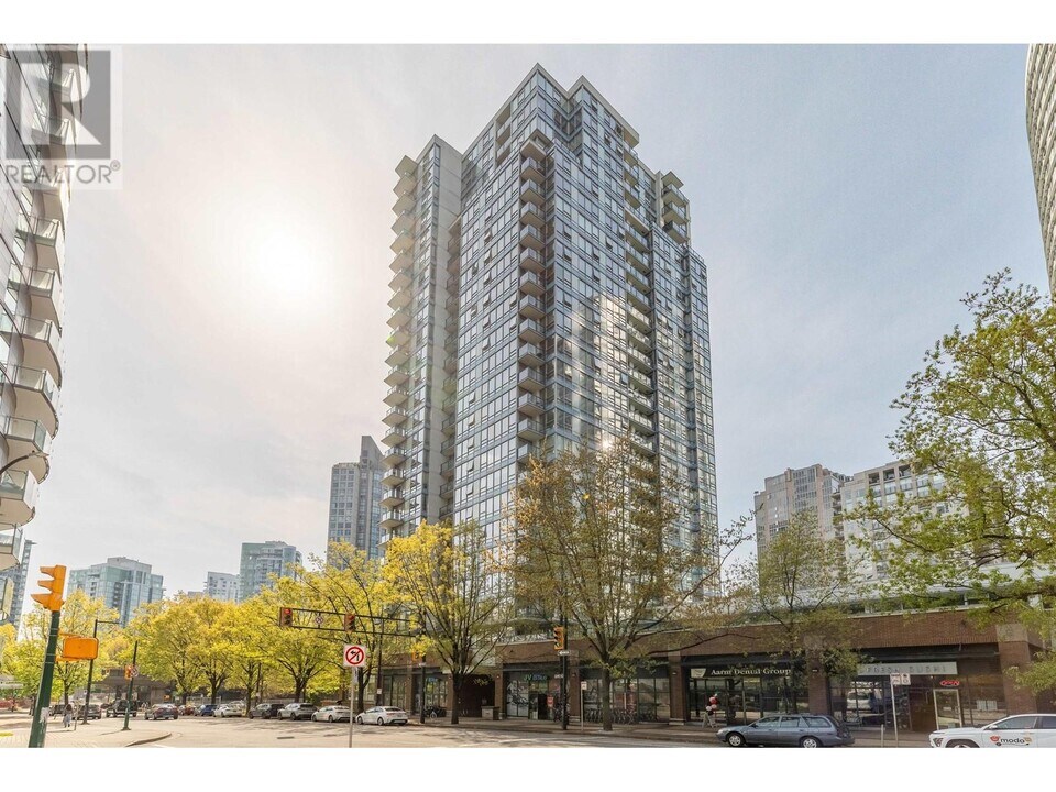 939-2939 Expo Blvd in Vancouver, BC - Building Photo