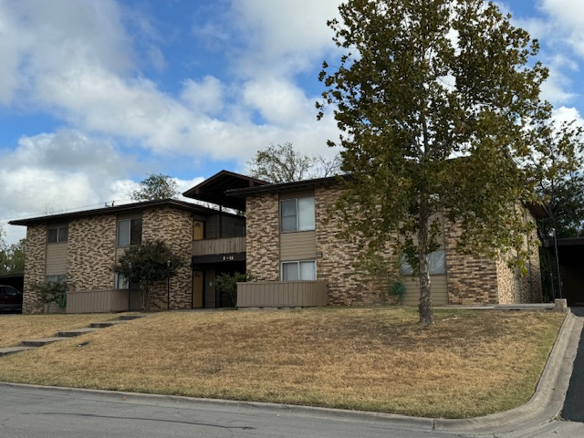 100 Park Ln in Kerrville, TX - Building Photo