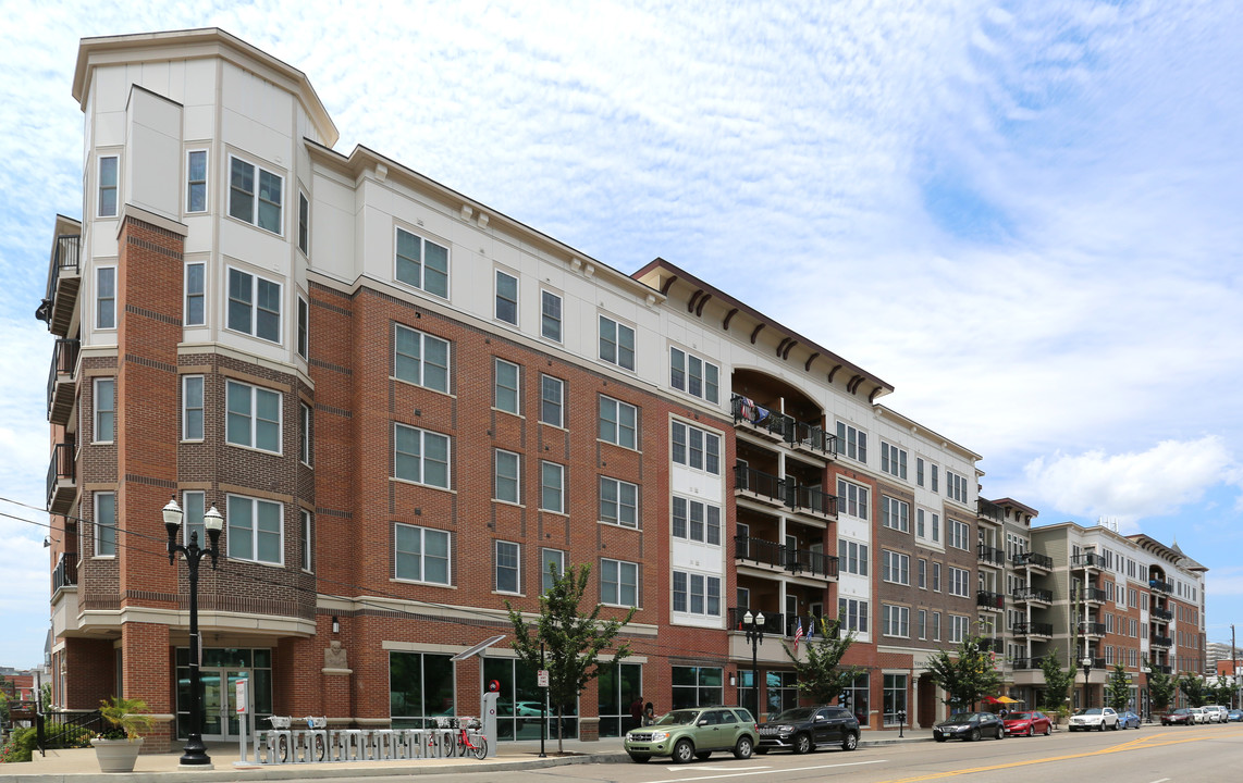 Views On Vine in Cincinnati, OH - Building Photo