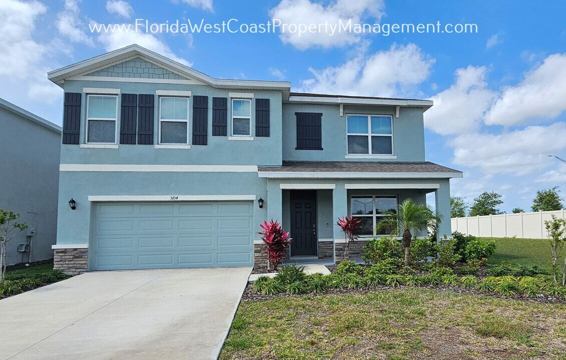 5104 Sultana Cv in Bradenton, FL - Building Photo