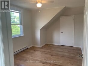 359 Princess Ave in London, ON - Building Photo - Building Photo