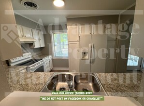 1601 Robins St in Conway, AR - Building Photo - Building Photo