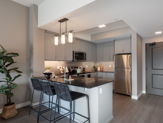 The Residences at Rosewater Estates in Windsor, ON - Foto de edificio - Building Photo