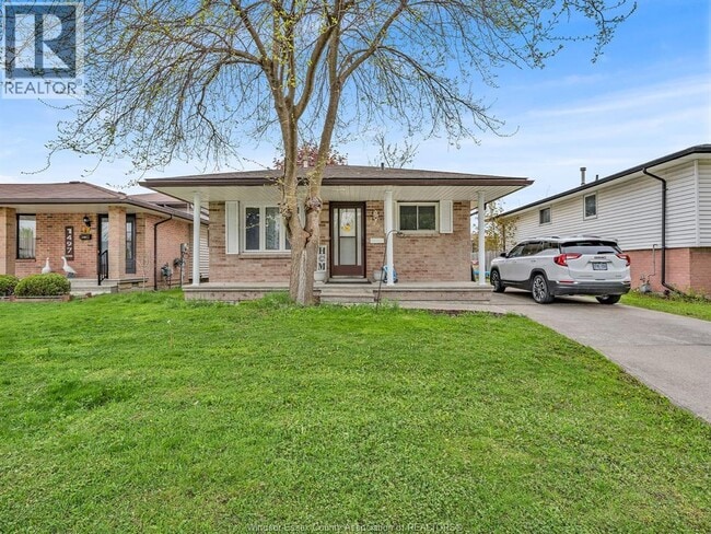 property at 1493 Azalia Crescent
