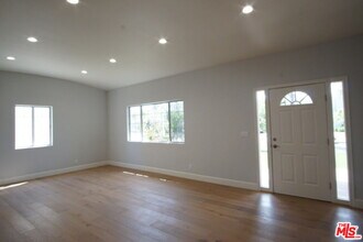 830 3rd Ave in Los Angeles, CA - Building Photo - Building Photo