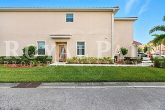 8895 Via Isola Court in Ft. Myers, FL - Building Photo - Building Photo
