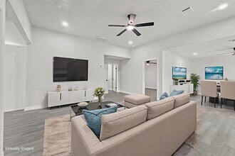 1615 Hiller St in Houston, TX - Building Photo - Building Photo