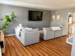 208 Wild Cherry Ln in Marietta, PA - Building Photo - Building Photo