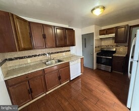 212 Jones Ave in Burlington, NJ - Building Photo - Building Photo