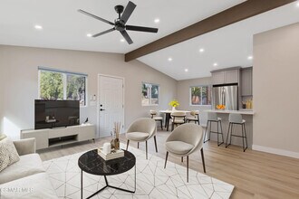 313 Raymond St in Ojai, CA - Building Photo - Building Photo