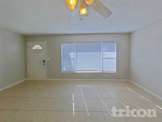 1440 Overlea St in Clearwater, FL - Building Photo - Building Photo