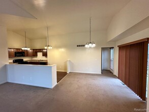 42660 Samantha Ave in Belleville, MI - Building Photo - Building Photo