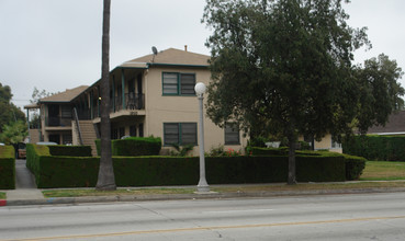 1868-1874 N Lincoln Ave in Pasadena, CA - Building Photo - Building Photo