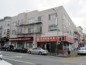 1351 Powell St in San Francisco, CA - Building Photo - Building Photo