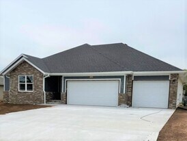 4384 W Riley St in Springfield, MO - Building Photo