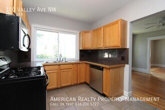 110 Valley Ave NW in Grand Rapids, MI - Building Photo - Building Photo