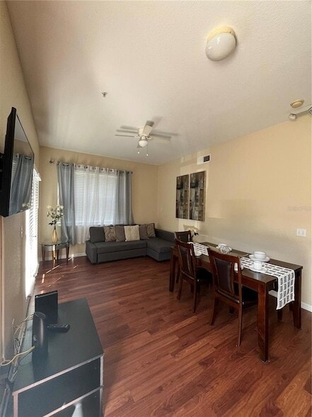2201 San Cristobolo Dr in Kissimmee, FL - Building Photo - Building Photo