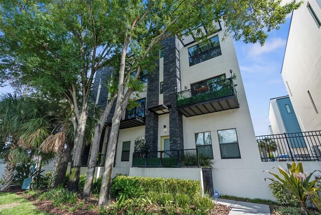 property at 4810 W McElroy Ave