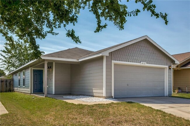 3013 Caleb Dr in Austin, TX - Foto de edificio - Building Photo