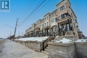 4320 Ebenezer Rd in Brampton, ON - Building Photo