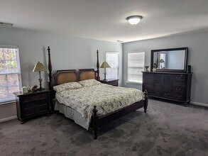 101 Clardona Way in Holly Springs, NC - Building Photo - Building Photo