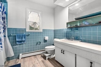 64 Parson Rd in Clifton, NJ - Building Photo - Building Photo