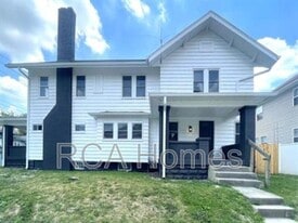 3747 E Market St in Indianapolis, IN - Building Photo