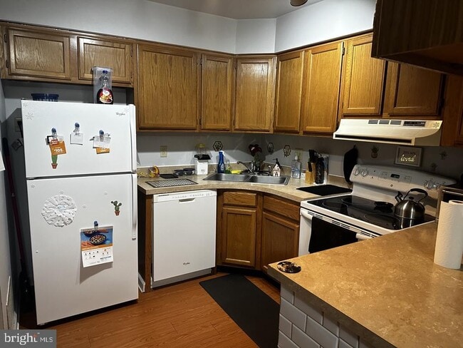 property at 2101 Cedar Run Dr