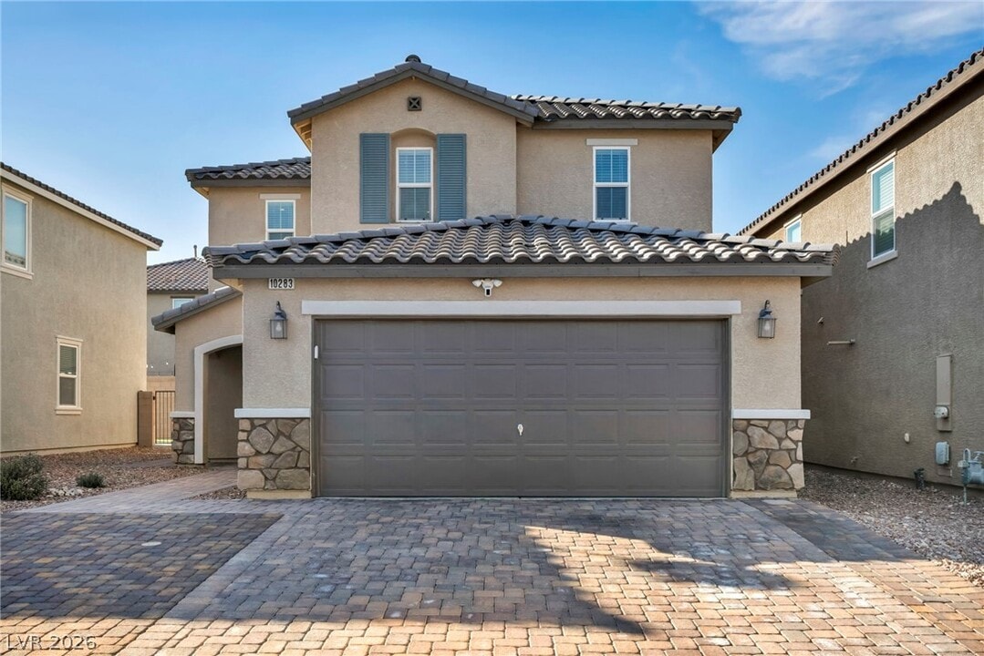 10283 Massachusetts Ln in Las Vegas, NV - Building Photo