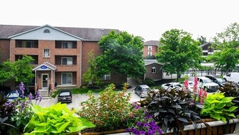 International Village in Crescent Springs, KY - Building Photo