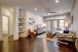 Farmhouse Apartments in Austin, TX - Building Photo - Building Photo