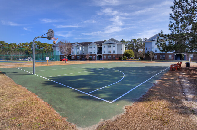 Independence Place in Hinesville, GA - Foto de edificio - Other