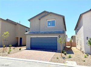 6035 Swift Lariat St in Las Vegas, NV - Building Photo - Building Photo